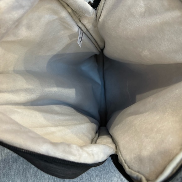 Simtop Computer Carrying Brief - Picture 7 of 8